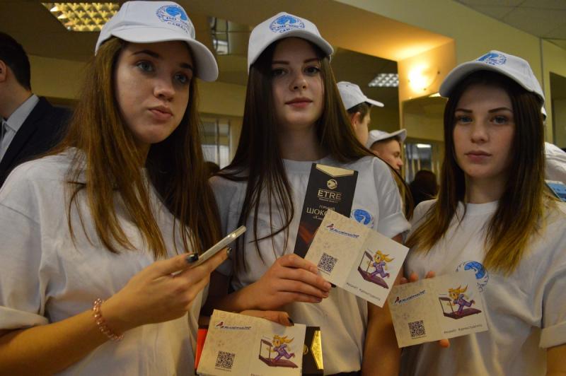 Команда Молодежки ОНФ представила студентам Самарской области «Татьянку»
