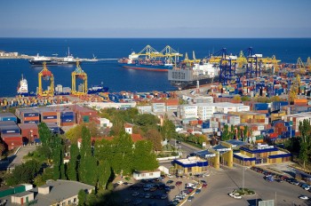 Грузооборот Одесского морпорта (Украина) в январе 2018 года снизился на 10,1% - до 1,78 млн тонн