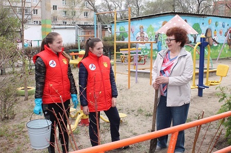 Команда «Молодежки ОНФ» в Амурской области присоединилась к акции «Аллея героев»