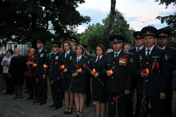 Смоленские таможенники приняли участие в акции  «Свеча памяти»
