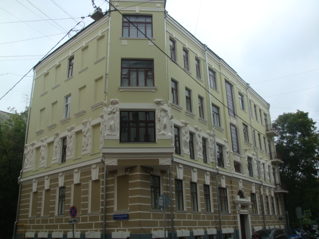 Эксперты ОНФ добились завершения реставрационных работ на фасаде дома в историческом центре Москвы