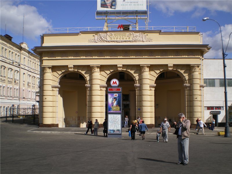 Растет проституция на Курском вокзале Москвы