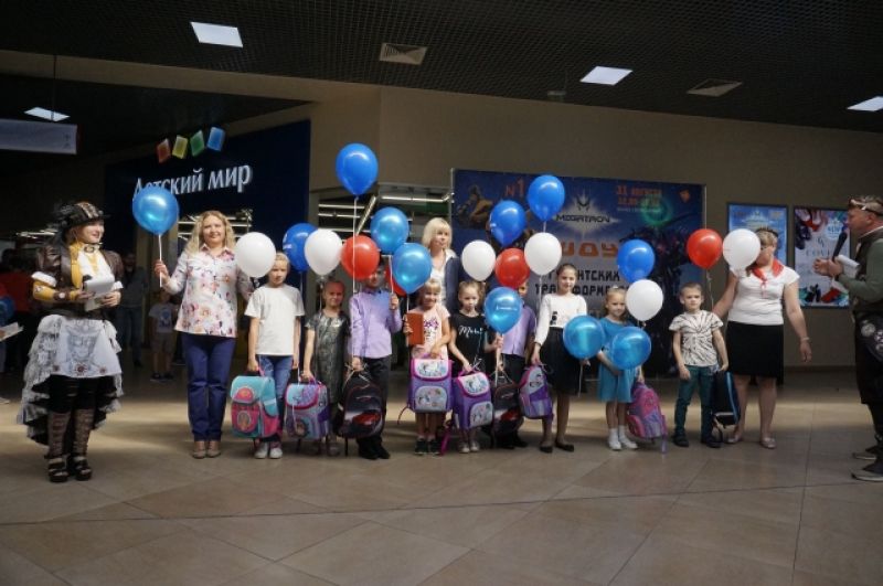 Банк УРАЛСИБ в Твери принял участие в акции «Подари детям улыбку и веру в будущее»