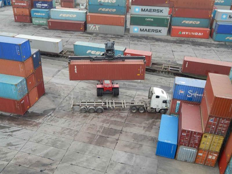 ЛОРУС Эс Си Эм запустил новый контейнерный сервис к началу высокого сезона в логистике