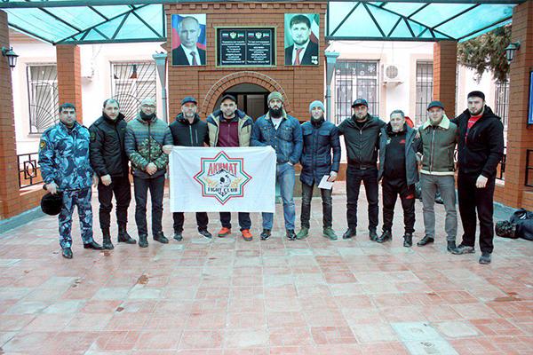 Руководством ФКУ ИК-2 организована встреча осужденных с именитыми спортсменами бойцовского клуба «АХМАТ» Чеченской Республики