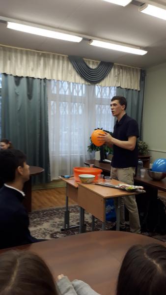 В школе №1354 высадился физический десант