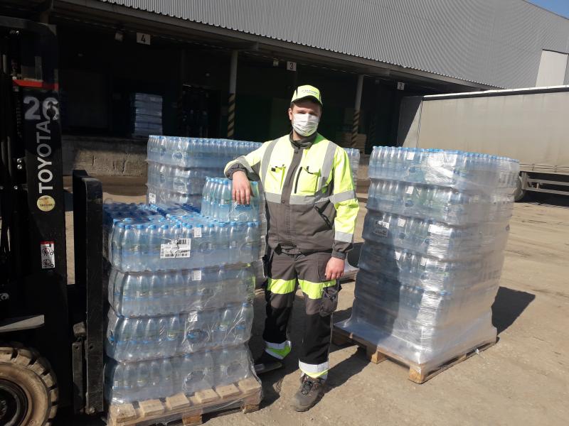 «Балтика-Самара» предоставила 1 000 упаковок воды для врачей и больных, находящихся на карантине