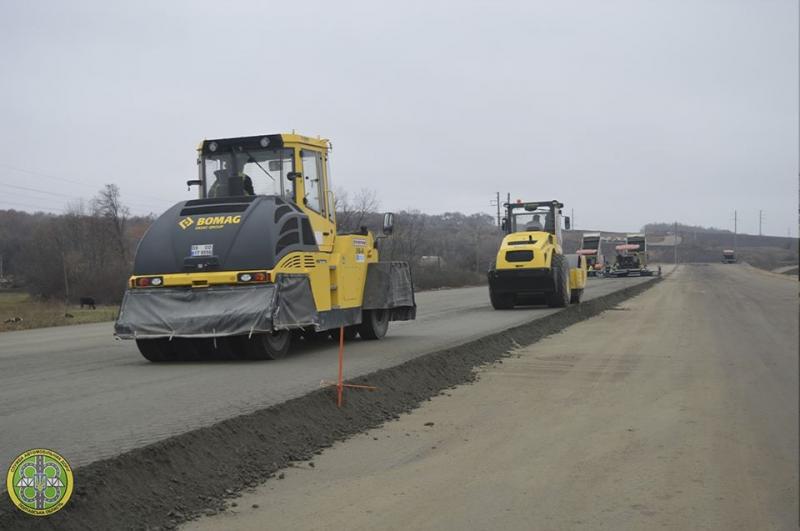 «Велике будівництво»: чи потрібні Україні бетонні дороги?