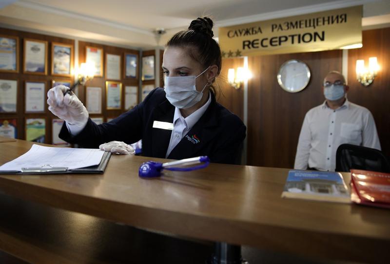 Небольшие отели получат субсидии на закупку масок для сотрудников