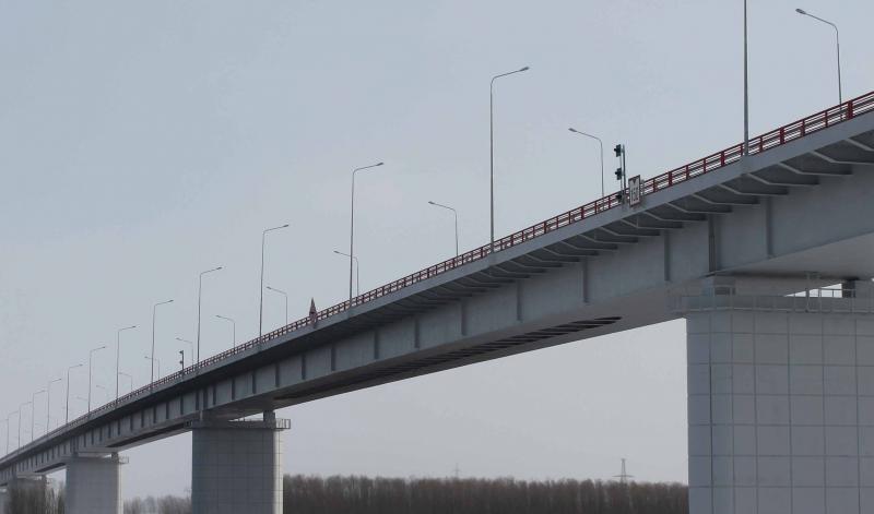 Любители опасных селфи задержаны на мосту в Нижневартовском районе