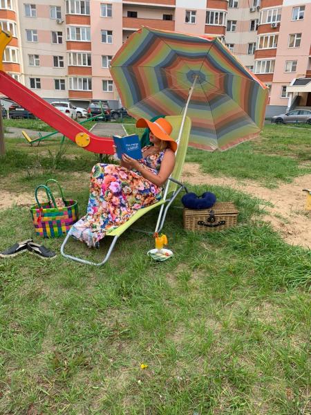 ТНТ превратил двор в Казани в настоящий курорт