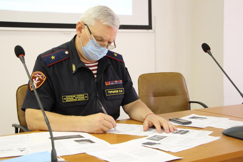 Начальник и личный состав ГУ Росгвардии по Московской приняли участие в акции «Диктант Победы»