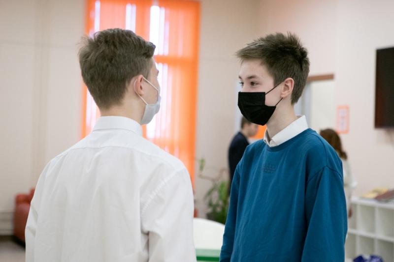 Детсады и школы Реутова продолжат работу в режиме повышенной безопасности до 2022 года