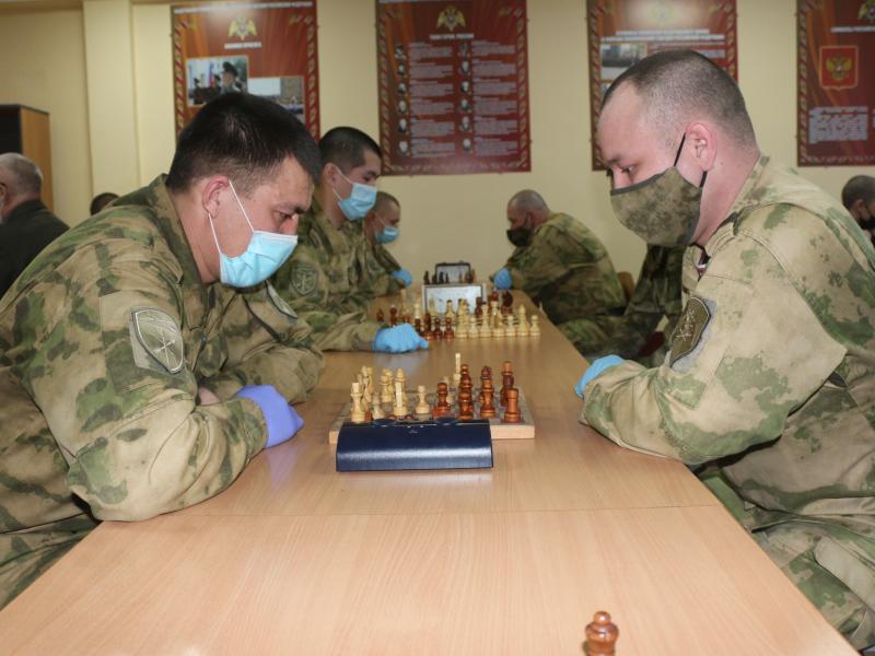 В Ангарске, в честь 210-летия образования войск правопорядка, военнослужащие Росгвардии приняли участие в чемпионате по шахматам