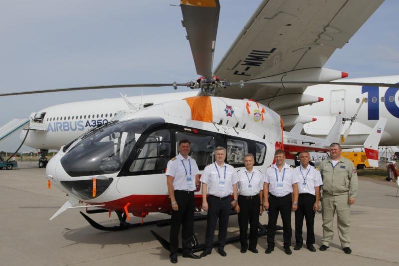 Московский авиацентр представил вертолет ВК117С-2 на XV Между-народном авиационно-космическом салоне