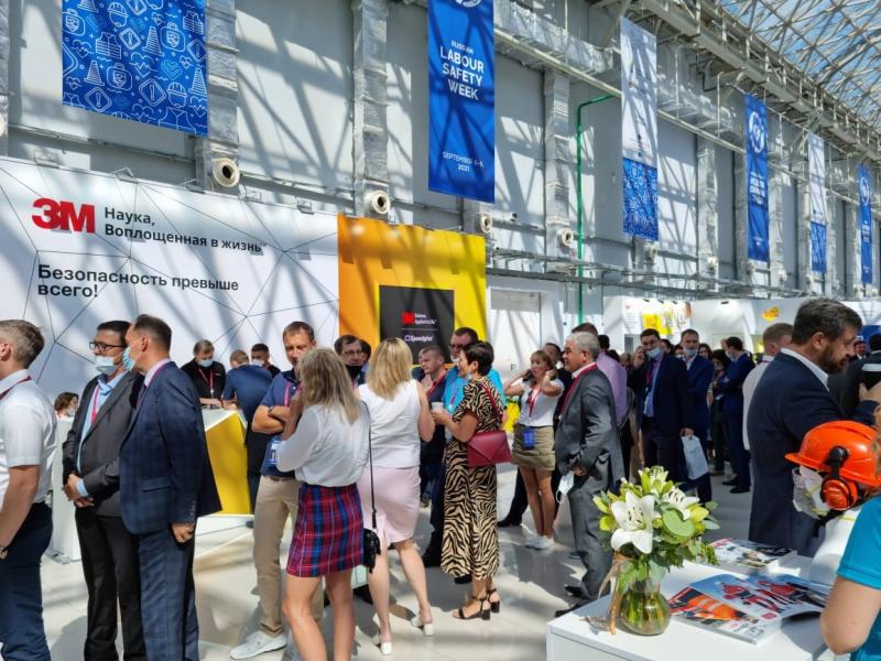 Компания 3М приняла участие в деловой программе и выставке в рамках Всероссийской Недели Охраны Труда 2021 в Сочи.