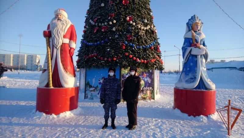 Военнослужащие и сотрудники Росгвардии обеспечили безопасность югорчан в новогоднюю ночь