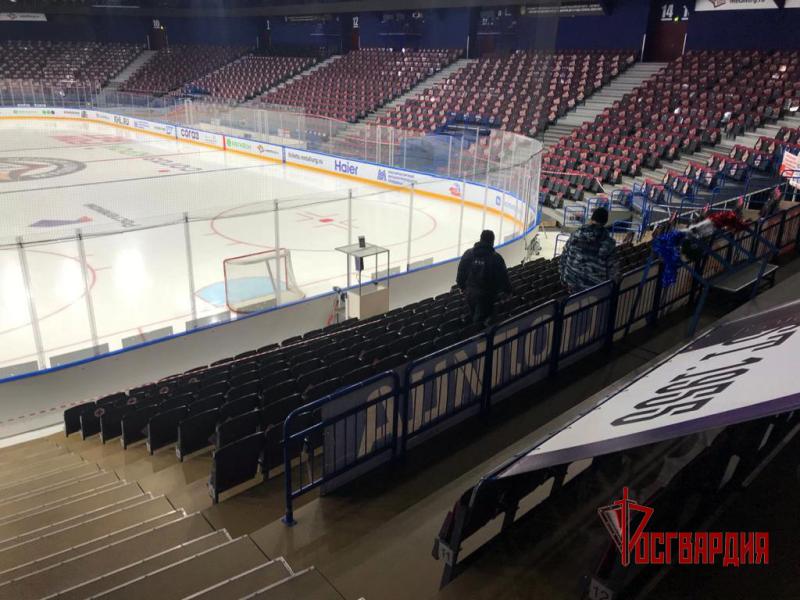 Росгвардейцы обеспечили правопорядок во время проведения матча Континентальной хоккейной лиги в Челябинске
