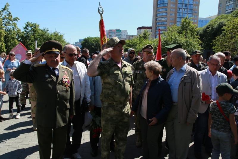 В Челябинске руководитель территориального управления Росгвардии принял участие в памятном митинге, посвященном Дню ветеранов боевых действий