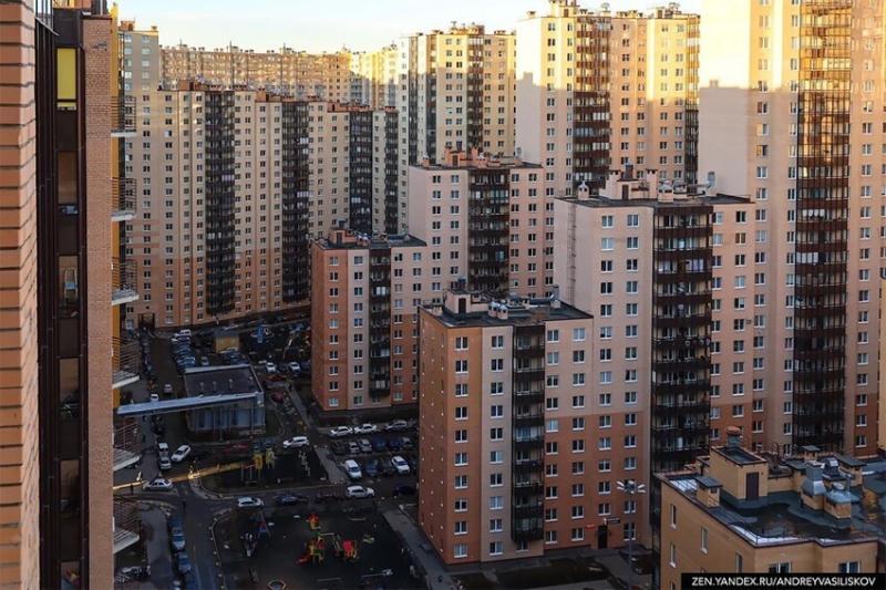 «Человейники» наступают на хрущёвки: как Санкт-Петербургу избежать социальной напряжённости?
