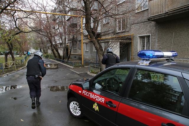В Челябинске росгвардейцы задержали молодого человека, у которого изъяли наркотическое вещество