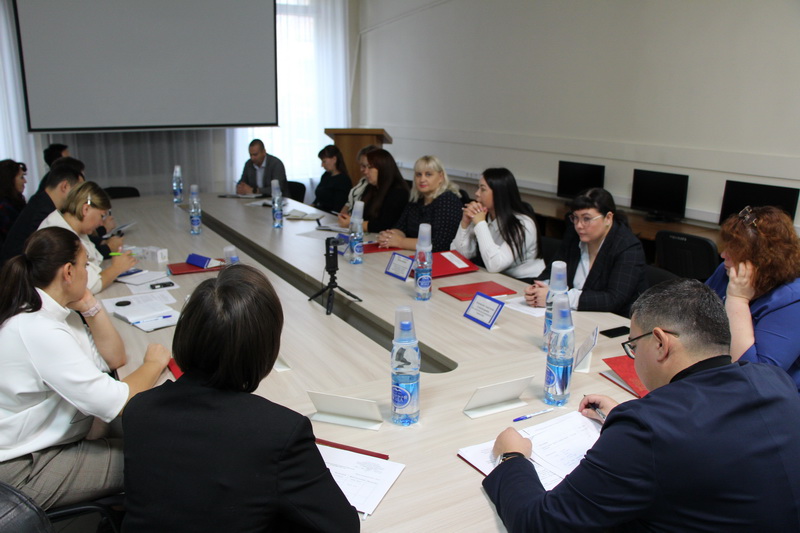 Взаимодействие с МФЦ и реализацию информационной политики обсудили на заседании коллегии в забайкальском Росреестре