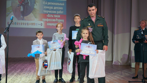 Дети ульяновских росгвардейцев стали призерами регионального конкурса рисунков «Есть такая профессия – Родину защищать»