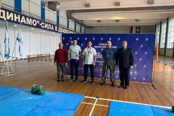 Сборная команда УФСИН по  гиревому спорту заняла первое место в соревнованиях краевого Общества «Динамо»