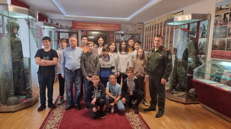 Военные следователи Следственного комитета Российской Федерации провели встречи с молодежью