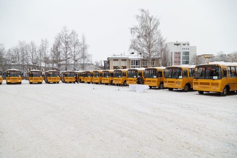 ГК «Современные транспортные технологии» поставила 20 новых школьных автобусов ПАЗ в Республику Коми