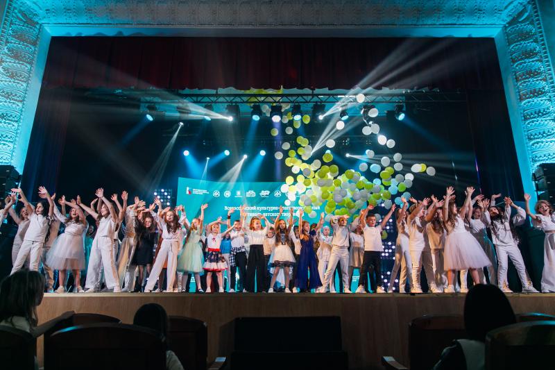В Ярославле наградили победителей регионального отборочного тура фестиваля «Добрая волна»