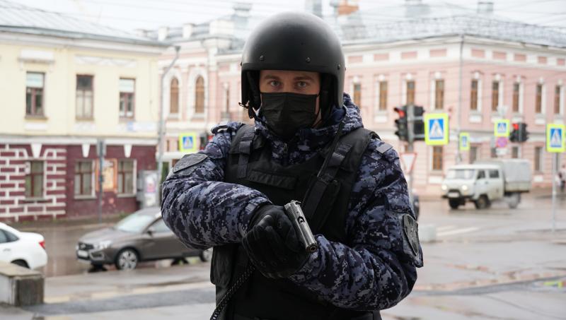 В Кирове росгвардейцы задержали подозреваемого в причинении телесных повреждений