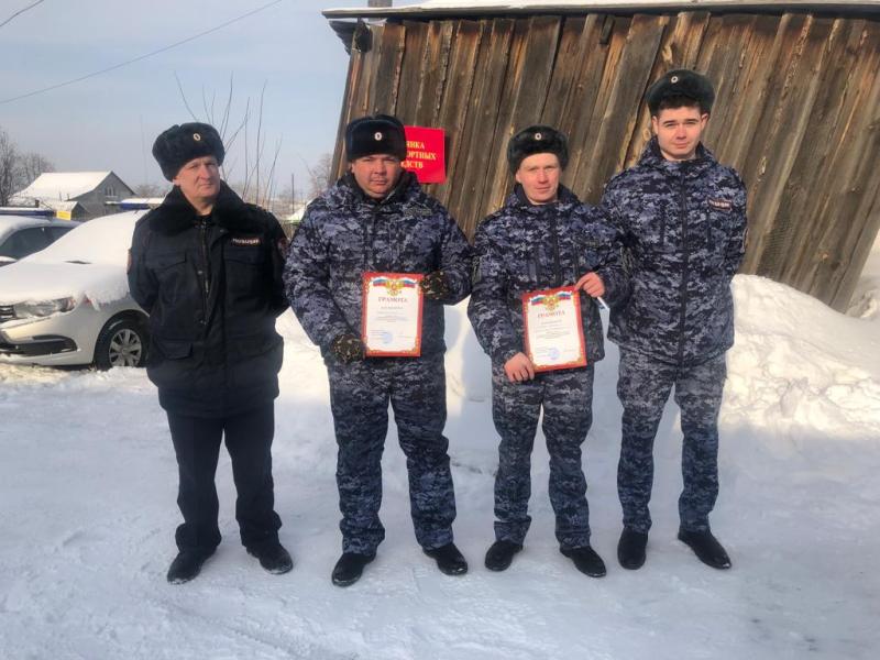 В Свердловской области сотрудники вневедомственной охраны Росгвардии состязались за звание лучшего стрелка из табельного оружия