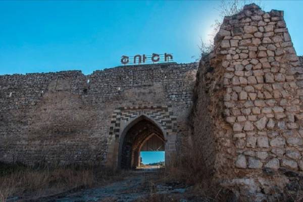 Когда вынужденные переселенцы вернутся в свои дома в Гадрут и Шуши?