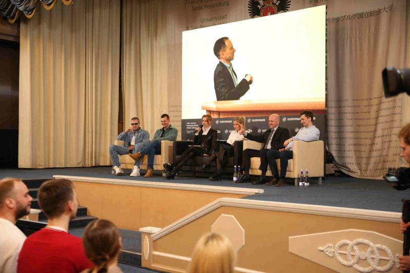 Презентация Молодежного сообщества ВЫЗОВ прошла в Луганске