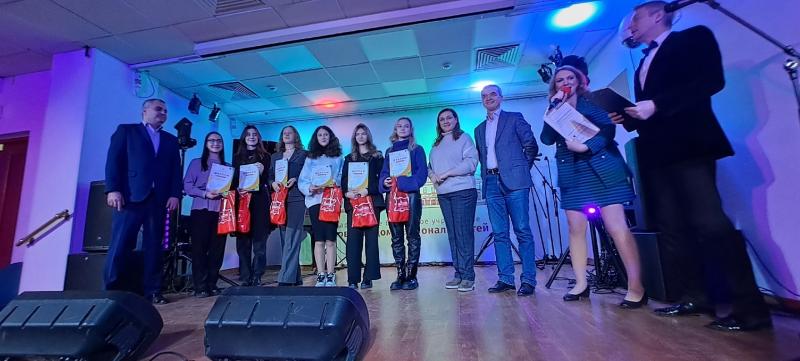 Армянскую молодежь пригласили в школу юного журналиста