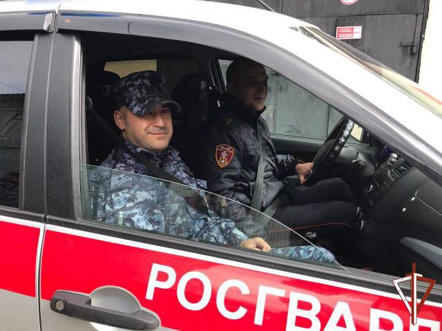 Росгвардия рассказала журналистам о служебно-боевой деятельности вневедомственной охраны в Нефтеюганске