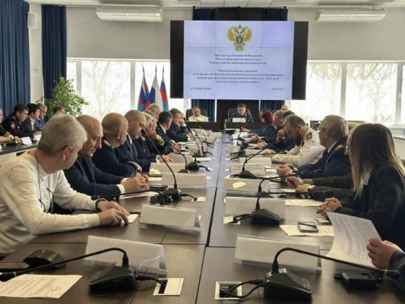В Новороссийске проведено межведомственное совещание по вопросам обеспечения безопасности судоходства