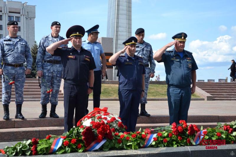 В Самаре представители Росгвардии приняли участие в памятных мероприятиях, посвященных 80-й годовщине победы в Курской битве