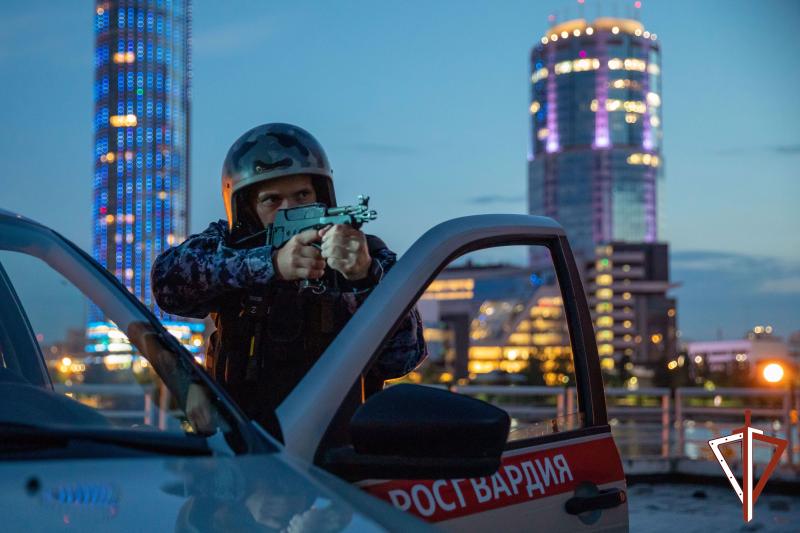 На Среднем Урале росгвардейцы оказали содействие в съемке антитеррористического видеоролика