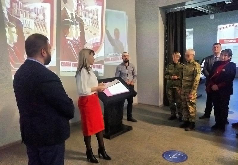 В Мелитополе росгвардейцы стали первыми посетителями новой экспозиции музейного комплекса «Россия – моя история»