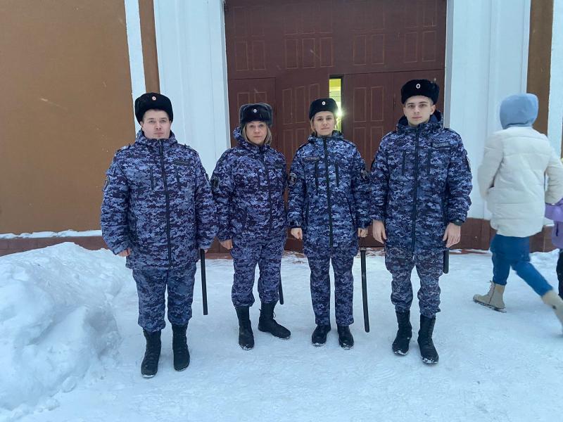 Цирковое шоу в клубе 