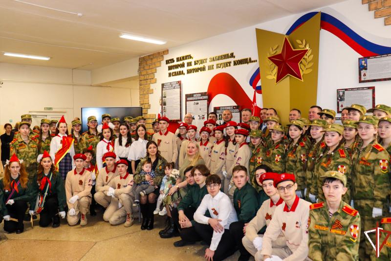 В Йошкар-Оле росгвардейцы приняли участие в открытии «Стены памяти героев»