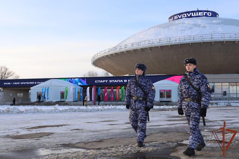 Росгвардия продолжает выполнять задачи по обеспечению безопасности «Игр будущего» в Казани