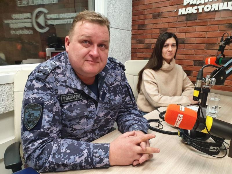 В эфире радиостанции «Комсомольская правда - Челябинск» сотрудники вневедомственной охраны рассказали как попасть на службу в подразделение