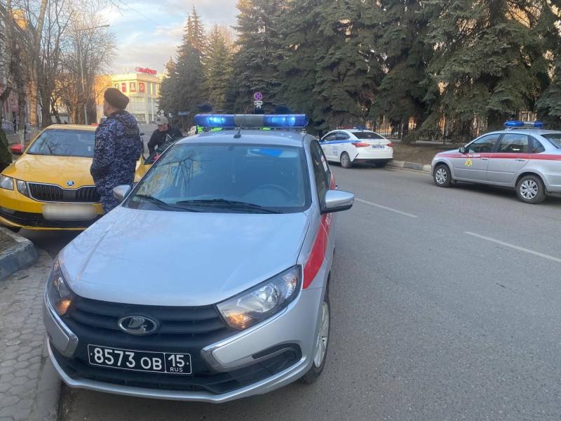 В Московской области сотрудники Росгвардии задержали нетрезвого  водителя такси