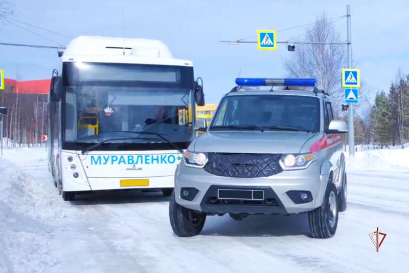 Росгвардия обеспечивает безопасность общественного транспорта на Ямале (видео)