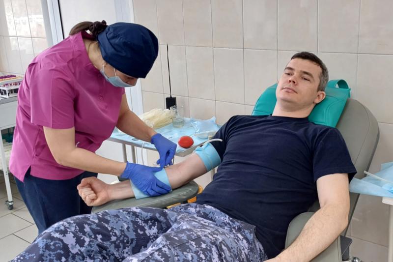 Росгвардейцы пополнили региональный банк донорской крови в Зауралье