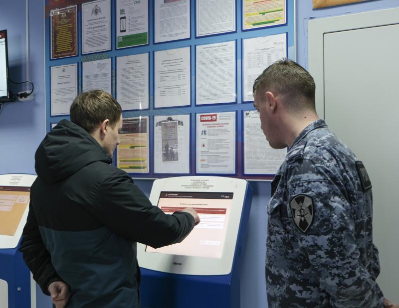 Росгвардейцы за неделю проверили более 110 владельцев оружия в Смоленской области