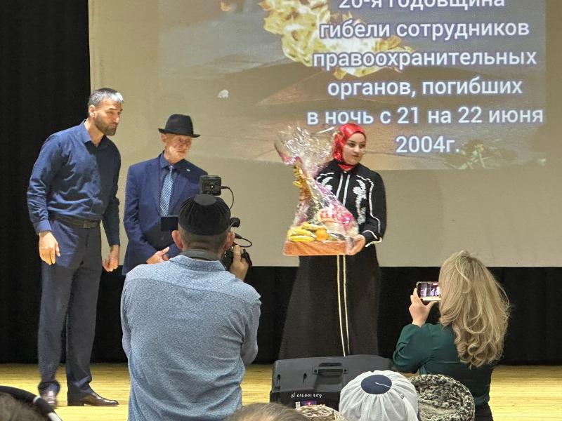 Сотрудники Росгвардии в Ингушетии приняли участие в памятном вечере